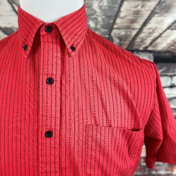 Moving Up Vtg 80s Retro Red Black Geometric Shirt - Picture 4 of 4